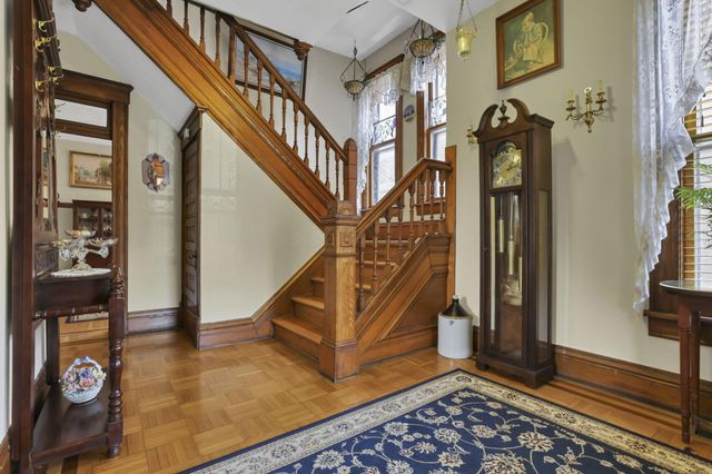 1194 Fair Avenue, Columbus, OH 43205