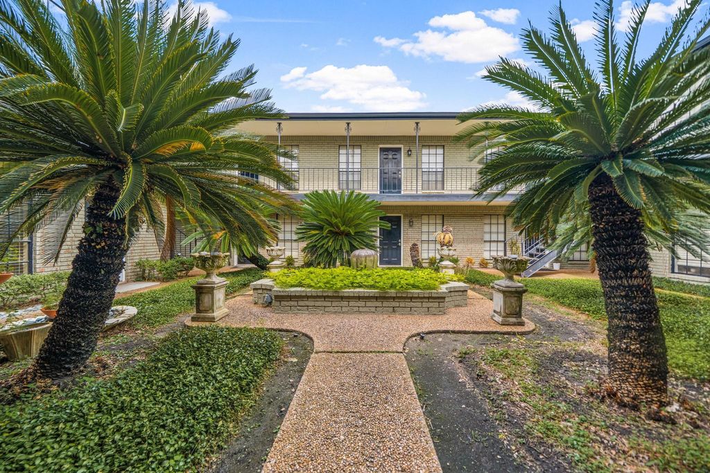 3402 Garrott Street 1, Houston, TX 77006