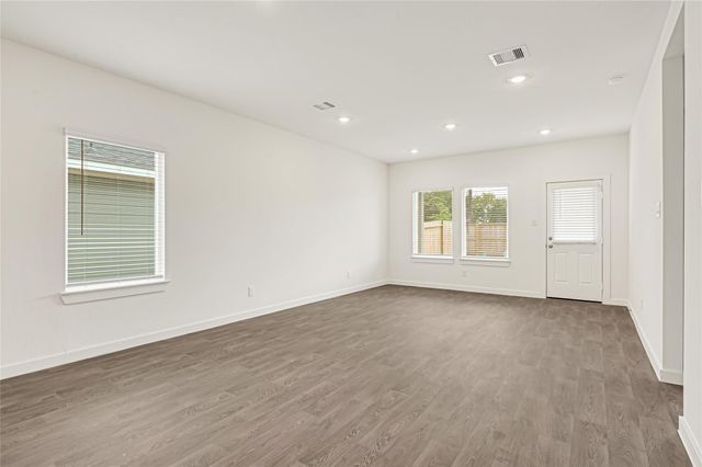 10618 Dogwood Sky Drive, Beasley, TX 77417
