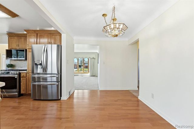 3345 Maidstone Street, Trenton, MI 48183