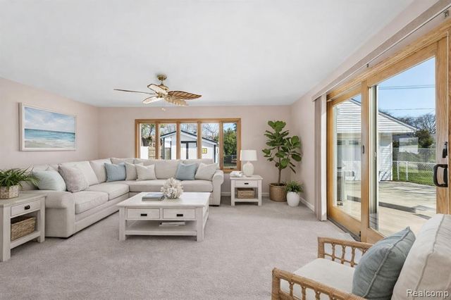 3345 Maidstone Street, Trenton, MI 48183