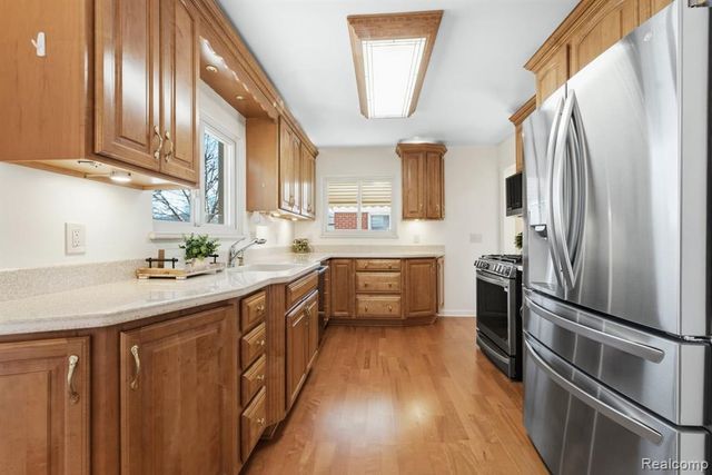 3345 Maidstone Street, Trenton, MI 48183