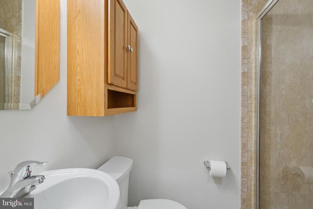 9060 Moonshine Holw Apt G, Laurel, MD 20723