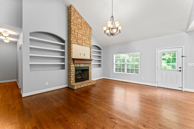 1002 Glessner DR, Spring Hill, TN 37174