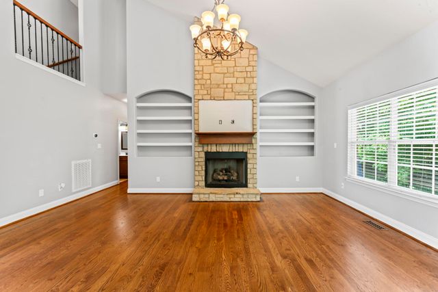 1002 Glessner DR, Spring Hill, TN 37174