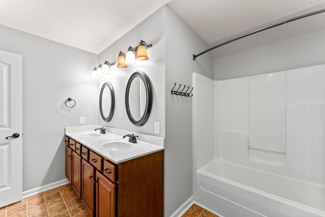1002 Glessner DR, Spring Hill, TN 37174