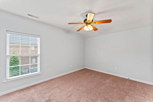 1002 Glessner DR, Spring Hill, TN 37174