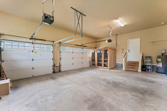 1002 Glessner DR, Spring Hill, TN 37174