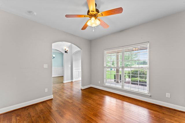 1002 Glessner DR, Spring Hill, TN 37174