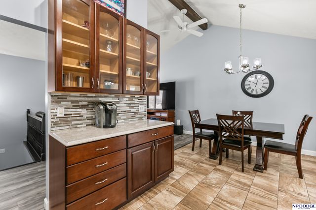 5105 Edinburgh Street, Omaha, NE 68157