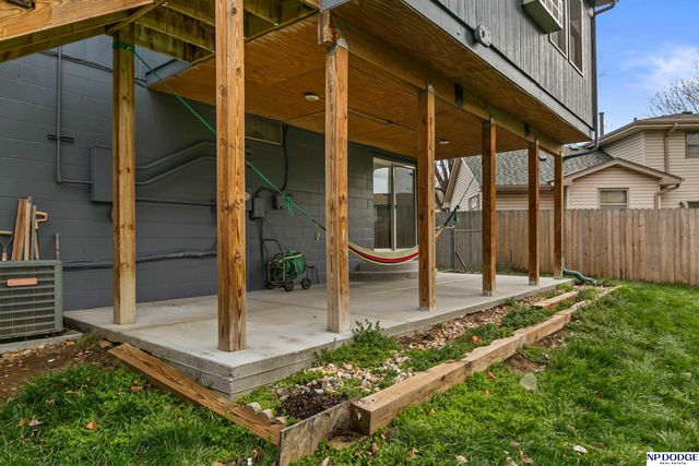 5105 Edinburgh Street, Omaha, NE 68157