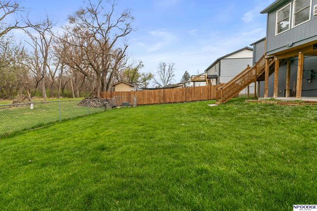 5105 Edinburgh Street, Omaha, NE 68157