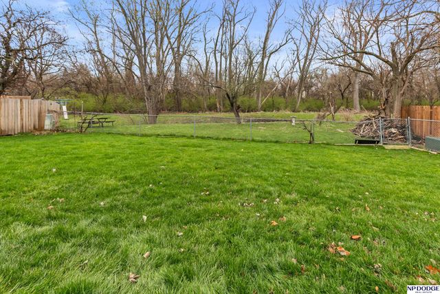 5105 Edinburgh Street, Omaha, NE 68157