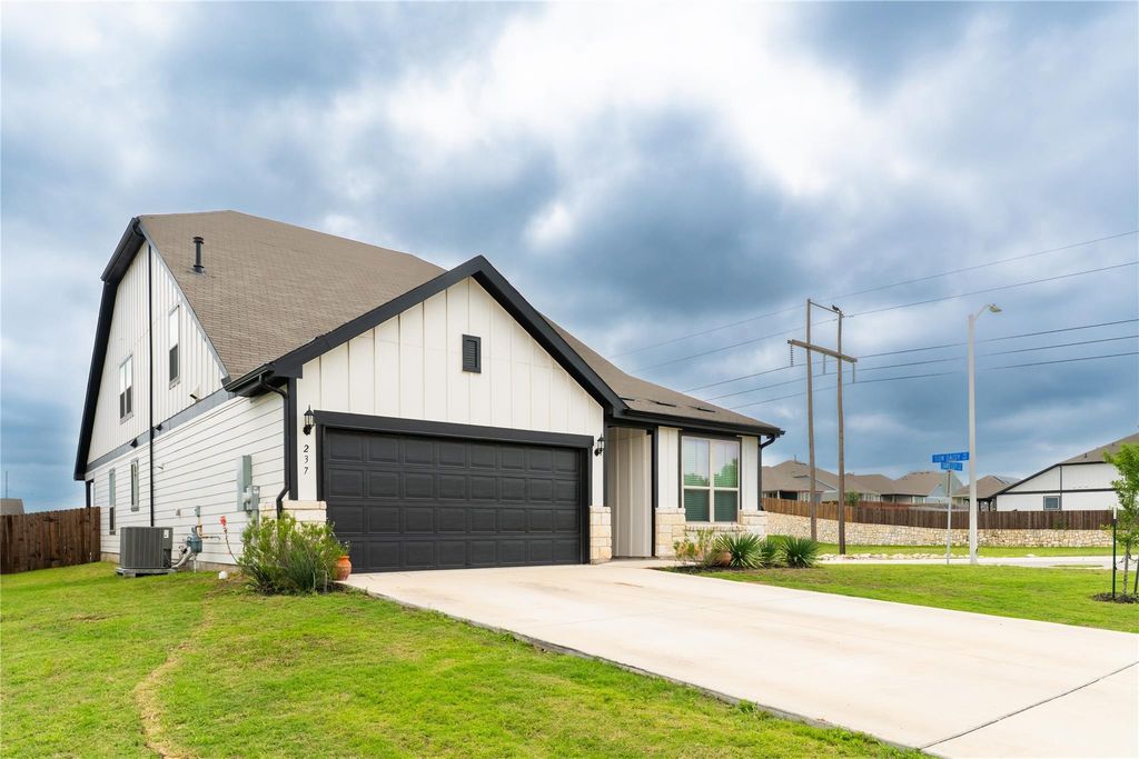 237 Sand Lily LN, Georgetown, TX 78626