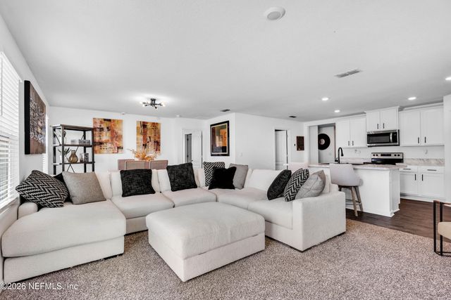 2437 FALLING STAR Lane, Green Cove Springs, FL 32043
