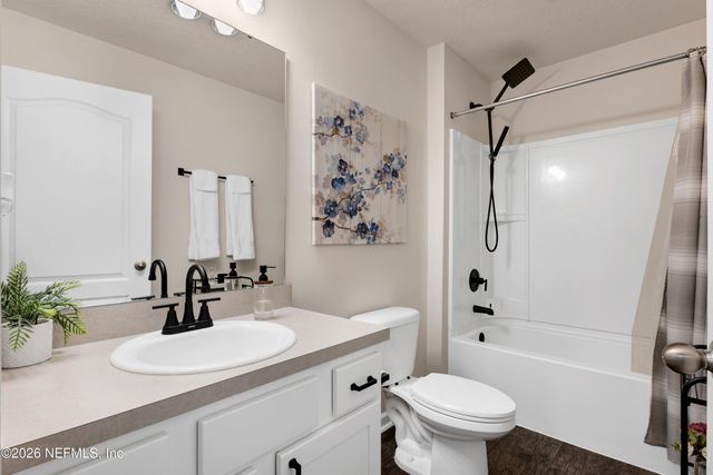2437 FALLING STAR Lane, Green Cove Springs, FL 32043
