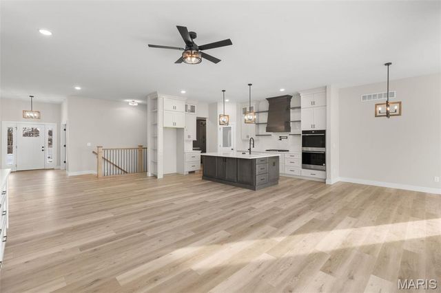 114 Fiddlers Close Road 114 STB, Washington, MO 63090