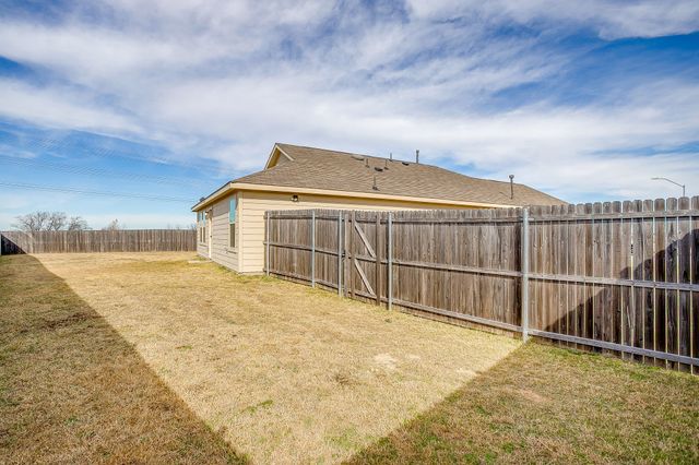8300 Hollow Bend Street, Fort Worth, TX 76123