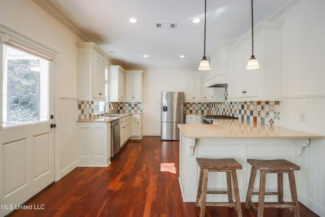 1529 Magnolia Street, 12, Gulfport, MS 39507