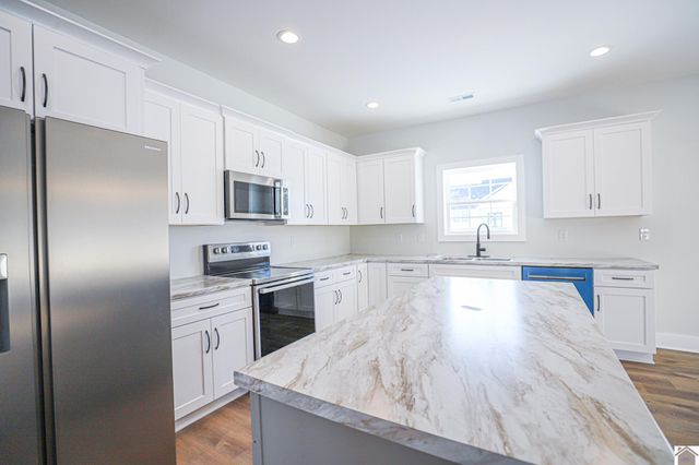 139 Ayly Estates Drive, Mayfield, KY 42066