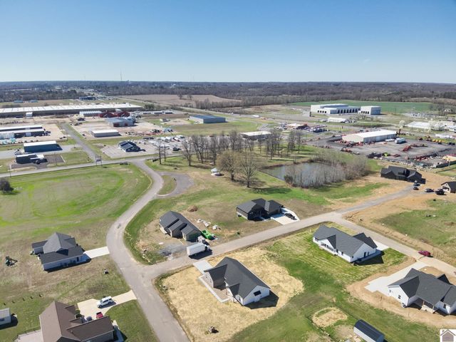139 Ayly Estates Drive, Mayfield, KY 42066