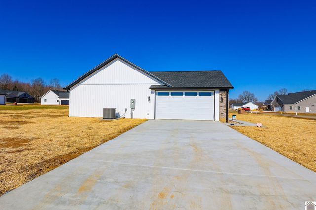 139 Ayly Estates Drive, Mayfield, KY 42066