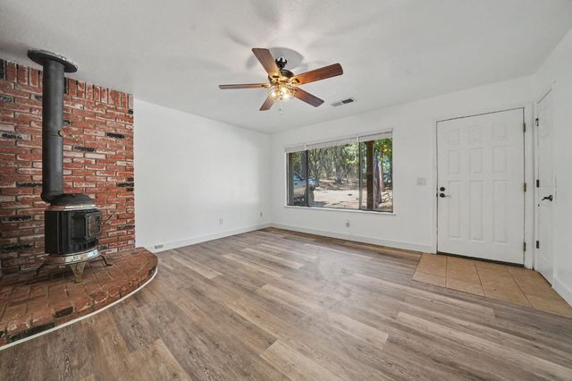 23190 Alaire Ln, Pioneer, CA 95666