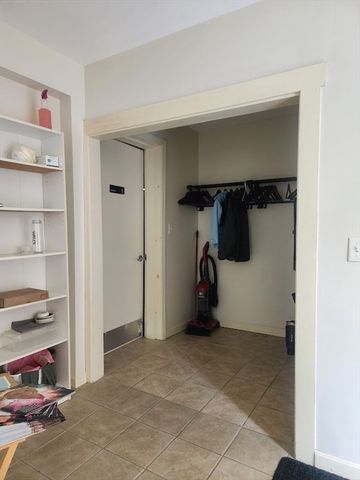 762 Southern Artery, Quincy, MA 02169