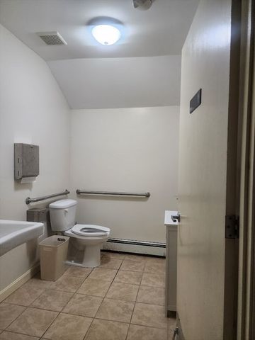 762 Southern Artery, Quincy, MA 02169