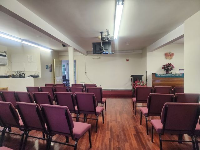 762 Southern Artery, Quincy, MA 02169