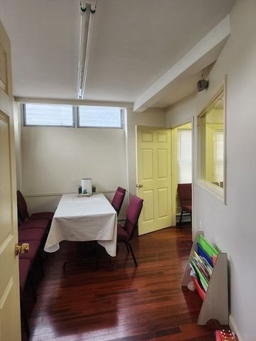 762 Southern Artery, Quincy, MA 02169