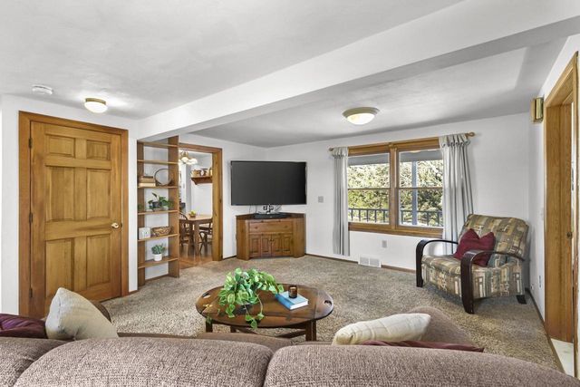 10819 N Highway 14, Brooklyn, WI 53521