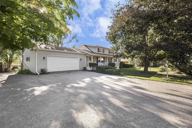 10819 N Highway 14, Brooklyn, WI 53521