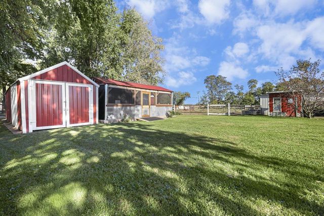 10819 N Highway 14, Brooklyn, WI 53521