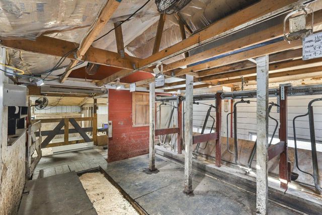 10819 N Highway 14, Brooklyn, WI 53521