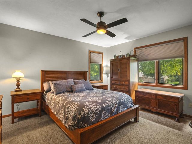 584 SUNNYFIELD Road, Belvidere, IL 61008