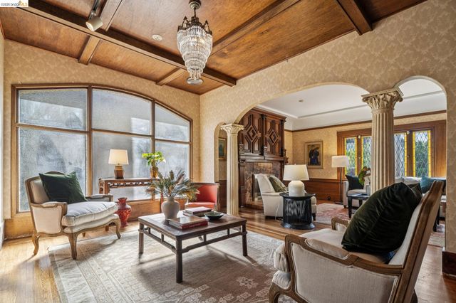 824 Paru St, Alameda, CA 94501