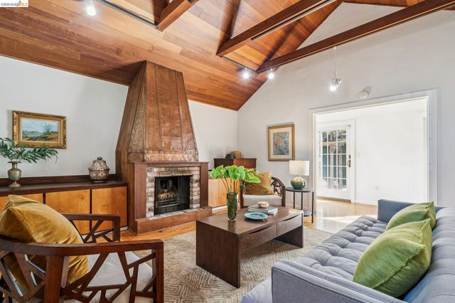 824 Paru St, Alameda, CA 94501