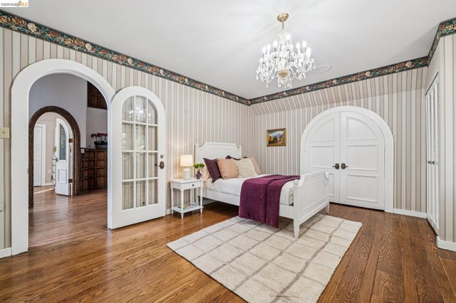 824 Paru St, Alameda, CA 94501