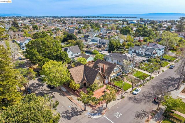 824 Paru St, Alameda, CA 94501