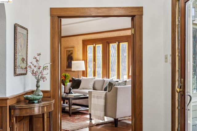 824 Paru St, Alameda, CA 94501