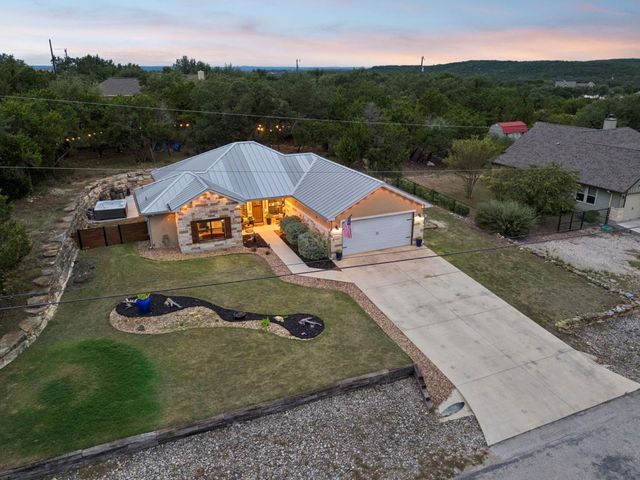 711 Monarch, Canyon Lake, TX 78133