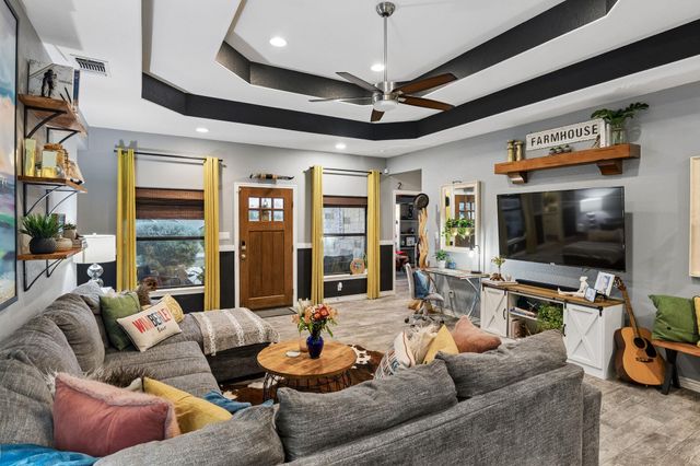 711 Monarch, Canyon Lake, TX 78133