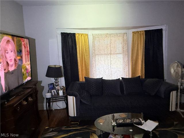 3553 E 106th Street, Cleveland, OH 44105