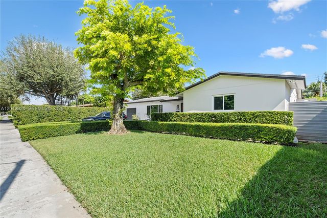 5741 SW 95th Ct, Miami, FL 33173