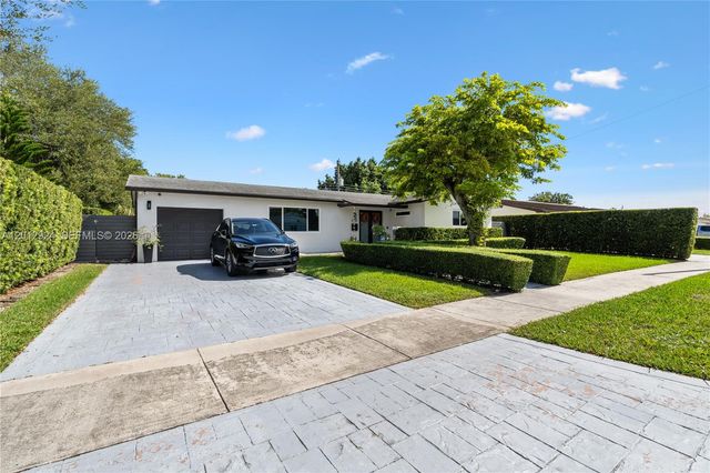 5741 SW 95th Ct, Miami, FL 33173