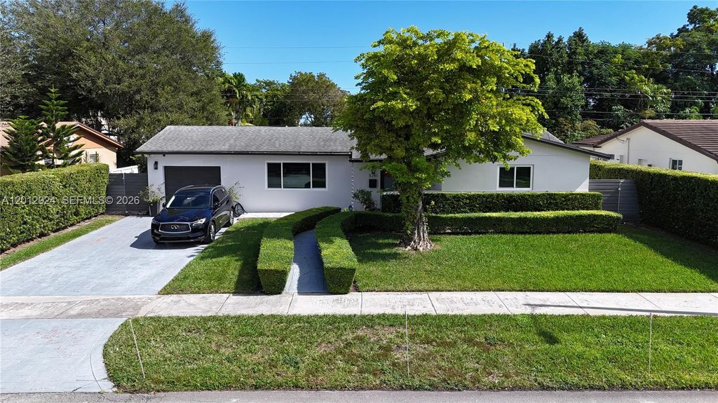 5741 SW 95th Ct, Miami, FL 33173