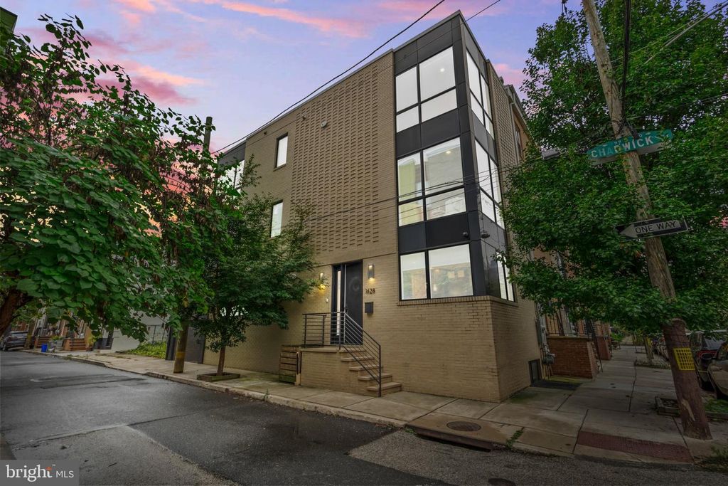 1628 FITZWATER ST, PHILADELPHIA, PA 19146 — photo 3