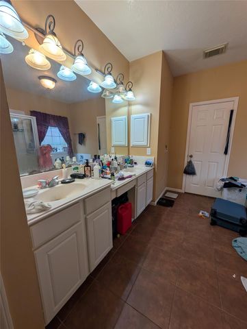 3211 Village Pond Lane, Fresno, TX 77545