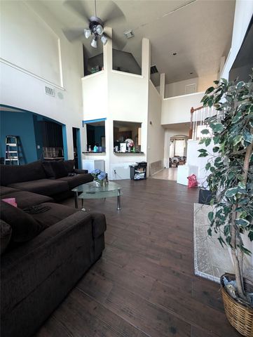 3211 Village Pond Lane, Fresno, TX 77545